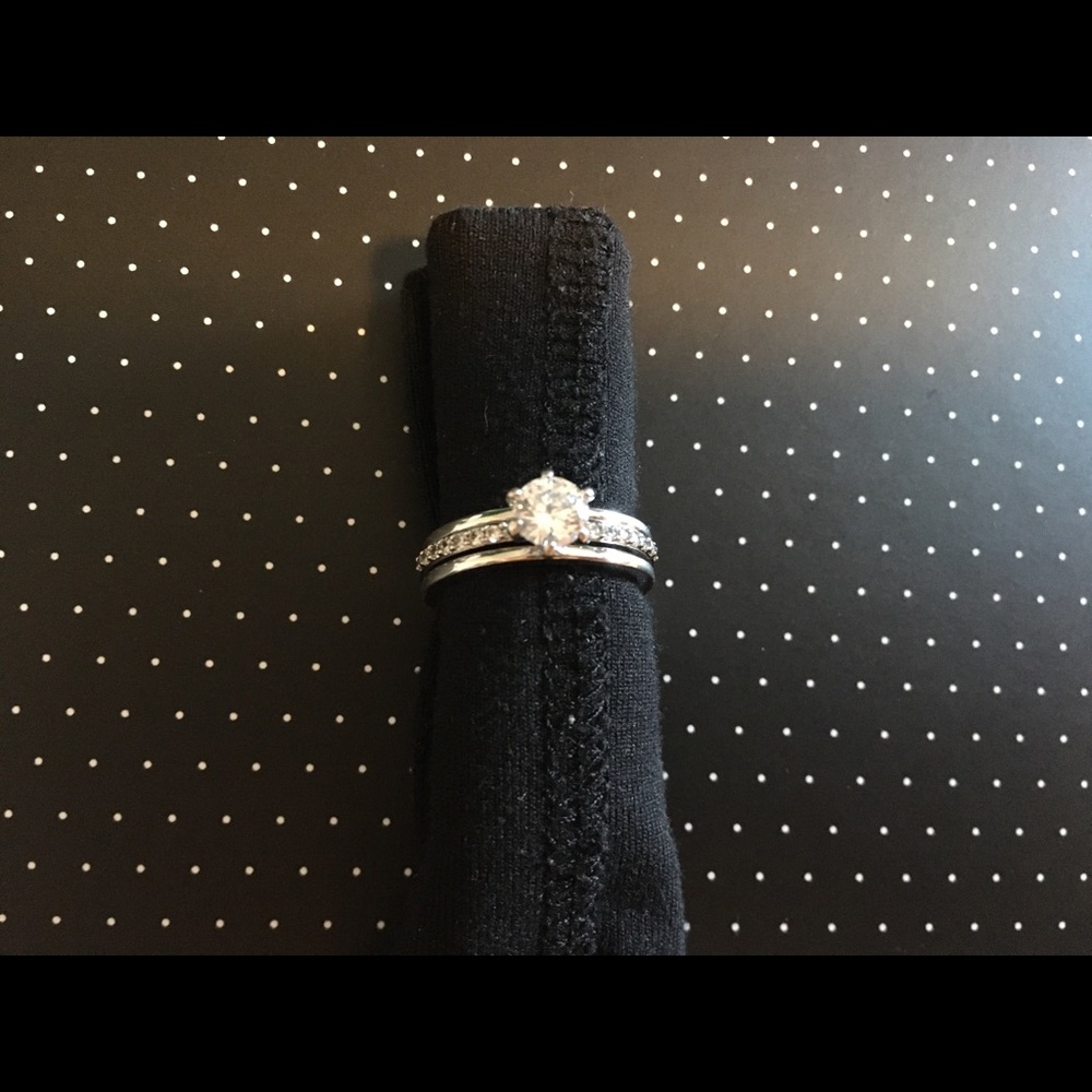 Ring - Picture 4 of 7